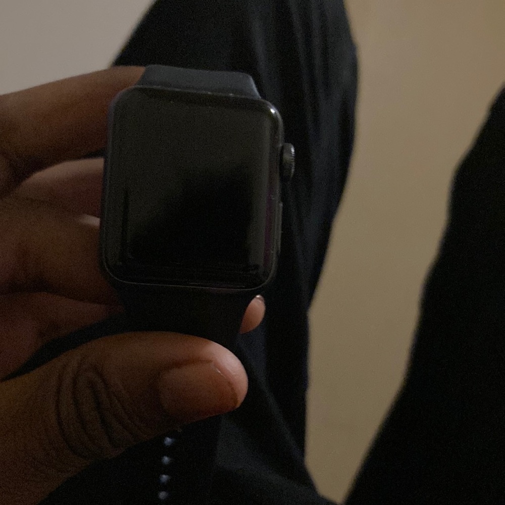 Apple Watch serious 3
